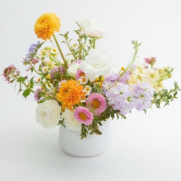 DIY Spring Floral Centerpiece